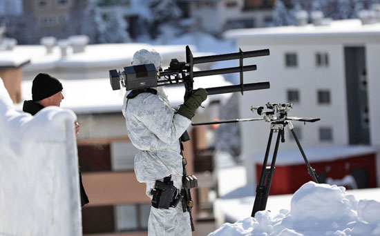 سلاح سوئیسی در داووس برای شکار پهپاد