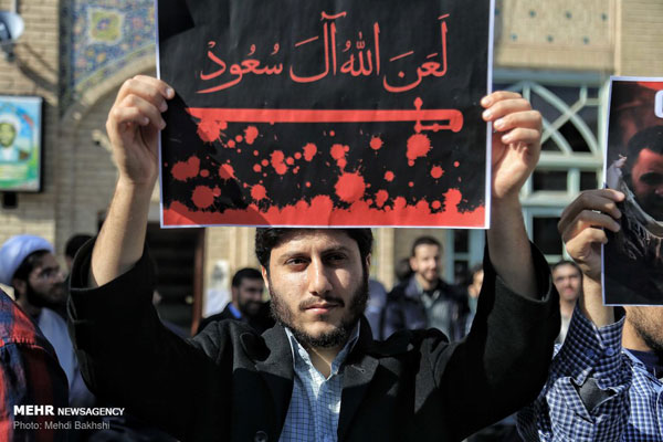 شعار تجمع طلاب در قم؛ «درود بر رزمندگان یمن»