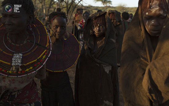 تصاویری دردناک از ختنه دختران در کنیا (18+)