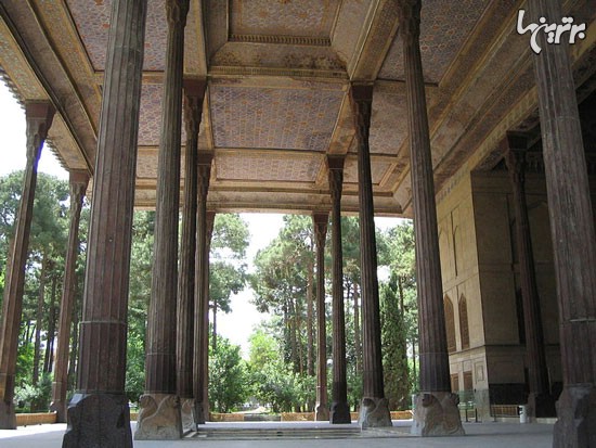 معماری ایرانی: چهل‌ستون اصفهان