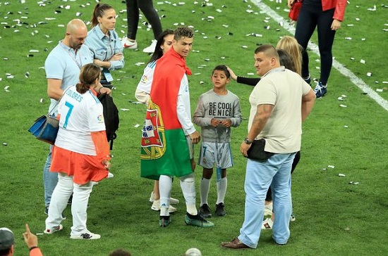 گاوباز و جنگجو؛ همراهان رونالدو در جام جهانی!