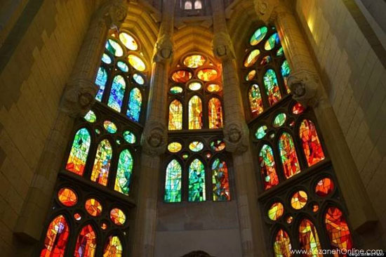 شیشه های رنگی در معماری ملل مختلف