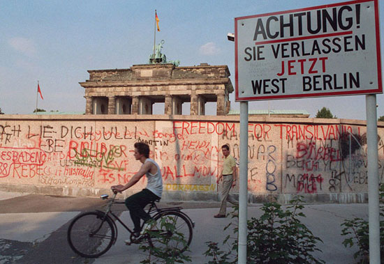 دیوار برلین، از پیدایش تا فروپاشی +عکس