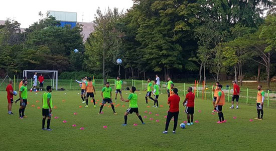 تیم ملی فوتبال ایران در هتل تمرین کرد
