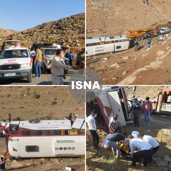 اولین تصاویر از واژگونی اتوبوس حامل خبرنگاران