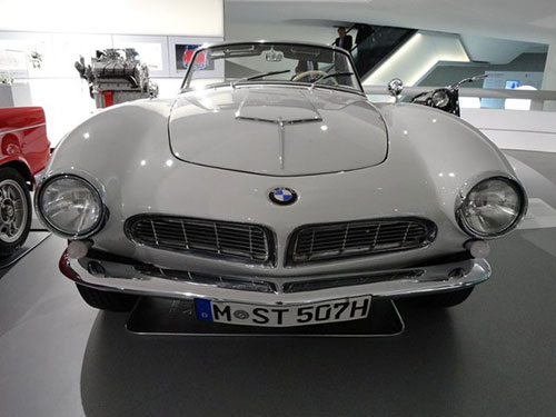 در موزه «BMW» چه خبر است؟