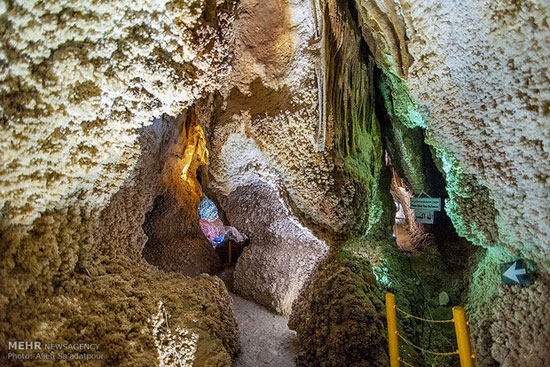 گشتی در غار زیبای «چال‌ نخجیر» +عکس