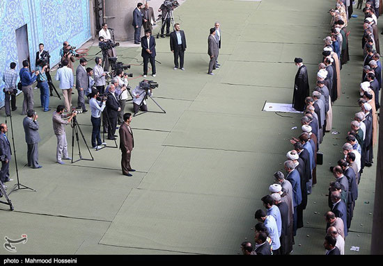 عکس: اقامه نماز عید فطر به امامت رهبری