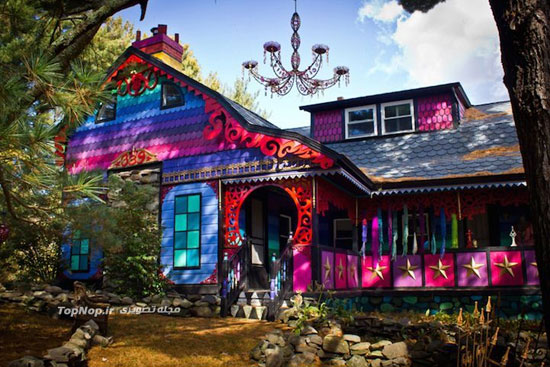 خانه ای رنگین کمانی درمیان جنگل +عکس