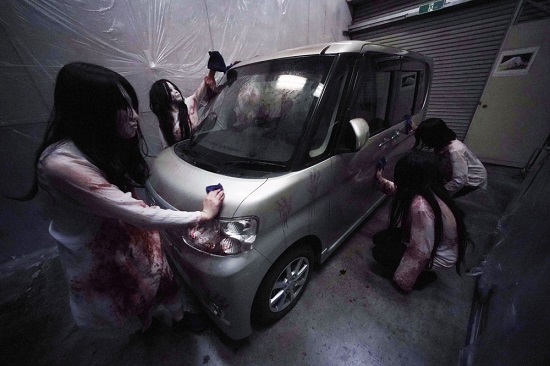 در این کارواش، ارواح ماشین شما را تمیز می‌کنند