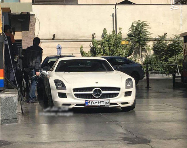 خودروی لوکس آلمانی در تهران