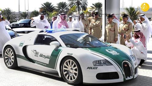 ابرخودروهای خیره کننده پلیس دبی