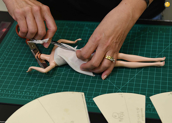 تصاویر جالب از فرآیند طراحی عروسک‌های باربی