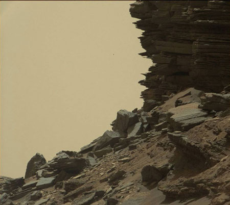 عکس‌های خارق‌العاده‌ مریخ‌نورد ناسا از کوه مریخی