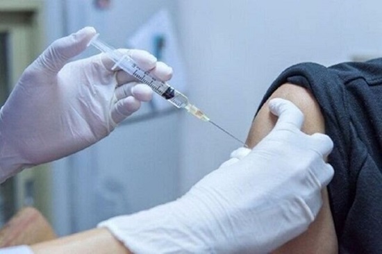 واکسن‌ستیزی‌ در برابر اجبار واکسیناسیون