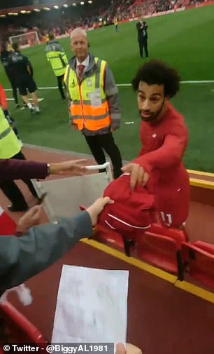 محمد صلاح، اشکِ یک هوادار را درآورد!