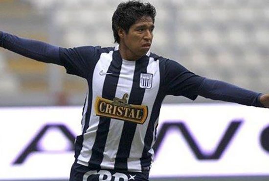 بازیکن پرویی در آستانه پیوستن به تراکتور