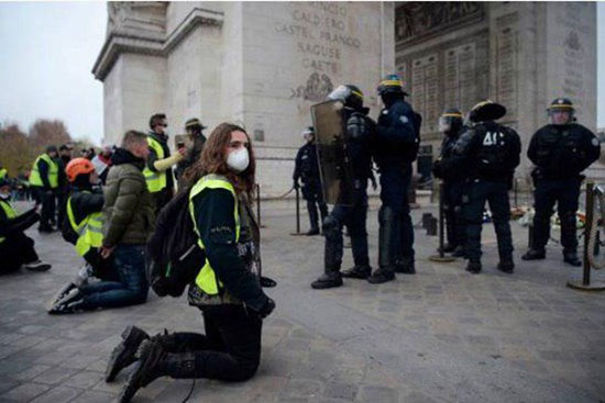 بازداشت ۱۶ نفر در اعتراضات پاریس