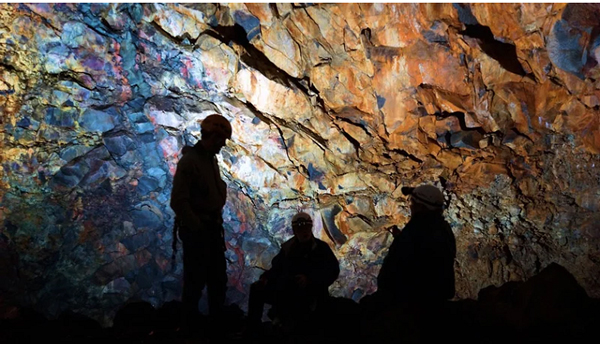 عجایب زیرزمینی جهان؛ از زیستگاه کرم‌های شب‌تاب تا دخمه اسکلت‌های رم
