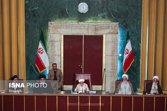 احوالپرسی روحانی و رئیسی در مجلس خبرگان