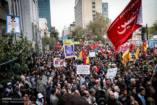 راهپیمایی ۱۳ آبان