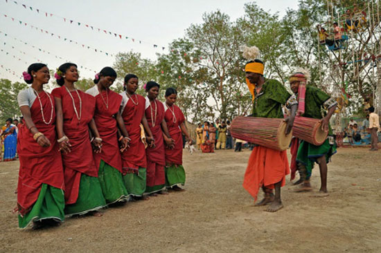 سنت‌های عجیب و جالب قبایل بدوی هندی