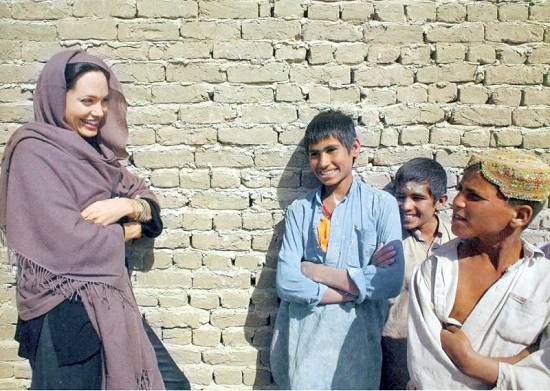 آنجلینا جولی خواستار مشارکت زنان افغان شد