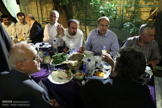 تصاویر ضیافت افطار شهردار تهران با هنرمندان