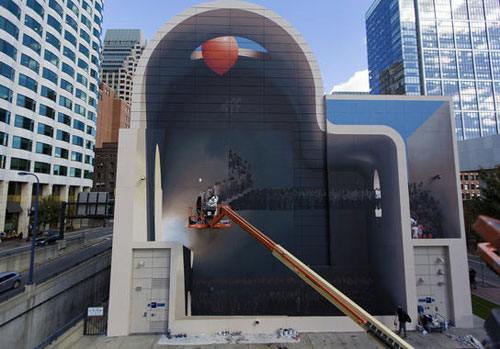 نقاشی یک ایرانی بر دیواری در بوستون آمریکا