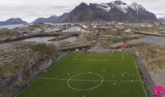 زیباترین زمین فوتبال جهان در این جزیره قرار دارد