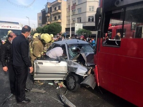 تصادف پراید با اتوبوس تندرو در تهران