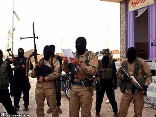 تصاویری از سنگسار یک مرد توسط داعش