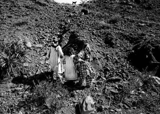 عکس: مصائب خدیجه و روستای فراموش شده