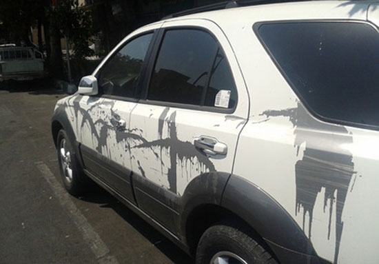 تصاویر: انتقام از خودروی لوکس در تهران