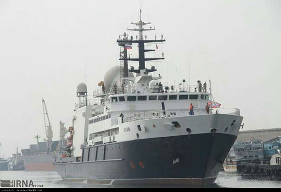 استقبال نیروی دریایی ارتش از کشتی روسیه