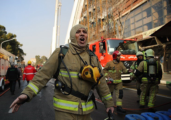 آتش‌نشانان در اشک و بُهت فاجعه