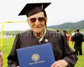 اخذ مدرک دانشگاهی در 100 سالگي