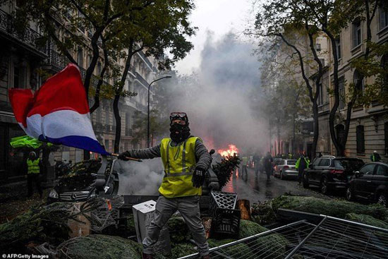 سومین شنبه اعتراض در پاریس چگونه گذشت