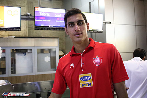 محمد نادری: خوشحالم بانوان می‌توانند به ورزشگاه بیایند