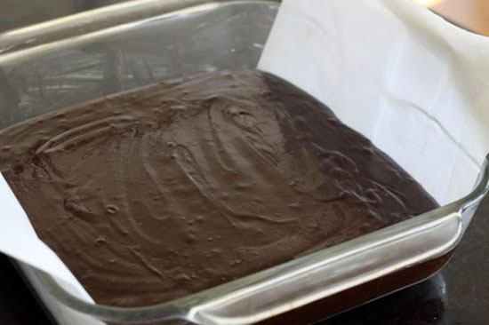 ساده‌ترین روش تهیه کیک براونی اینجاست!