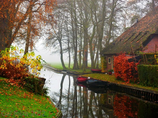 تصاویر خیره‌ کننده از روستای گیترونِ هلند