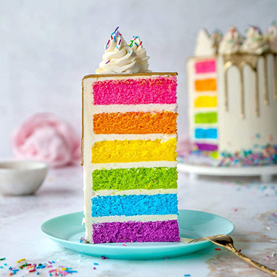 طرز تهیه کیک رنگین کمان؛ برای مهمانی‌ها