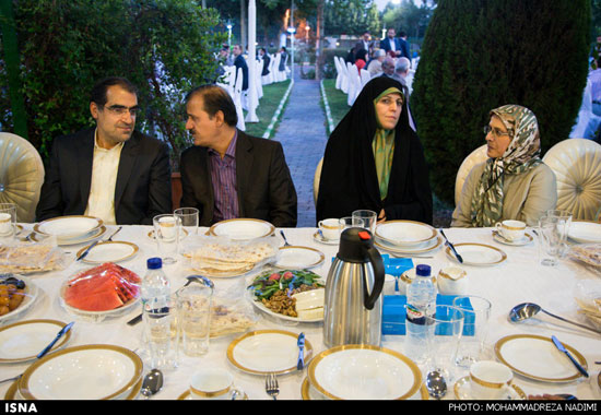 عکس: اصلاح‌ طلبان در ضیافت افطاری عارف