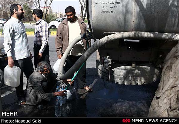 گزارش تصویری: بحران آب آشامیدنی در یزد