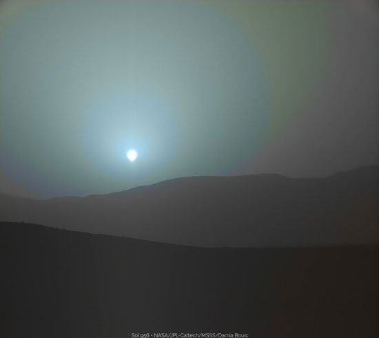عکس‌های زیبا از غروب خورشید در مریخ