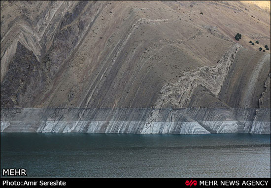 عکس: کاهش شدید ذخایر آب سد امیرکبیر