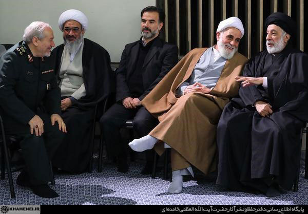 خوش و بش برادر رهبر انقلاب با ناطق‌ نوری