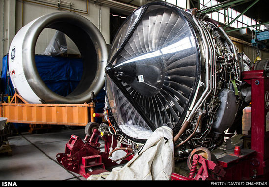 عکس: آشیانه و تعمیرگاه هواپیماها