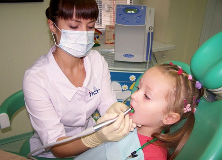 بچه های اوتیسم در مطب دندانپزشکی