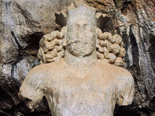 محوطه باستانی غار شاپور اول ساسانی